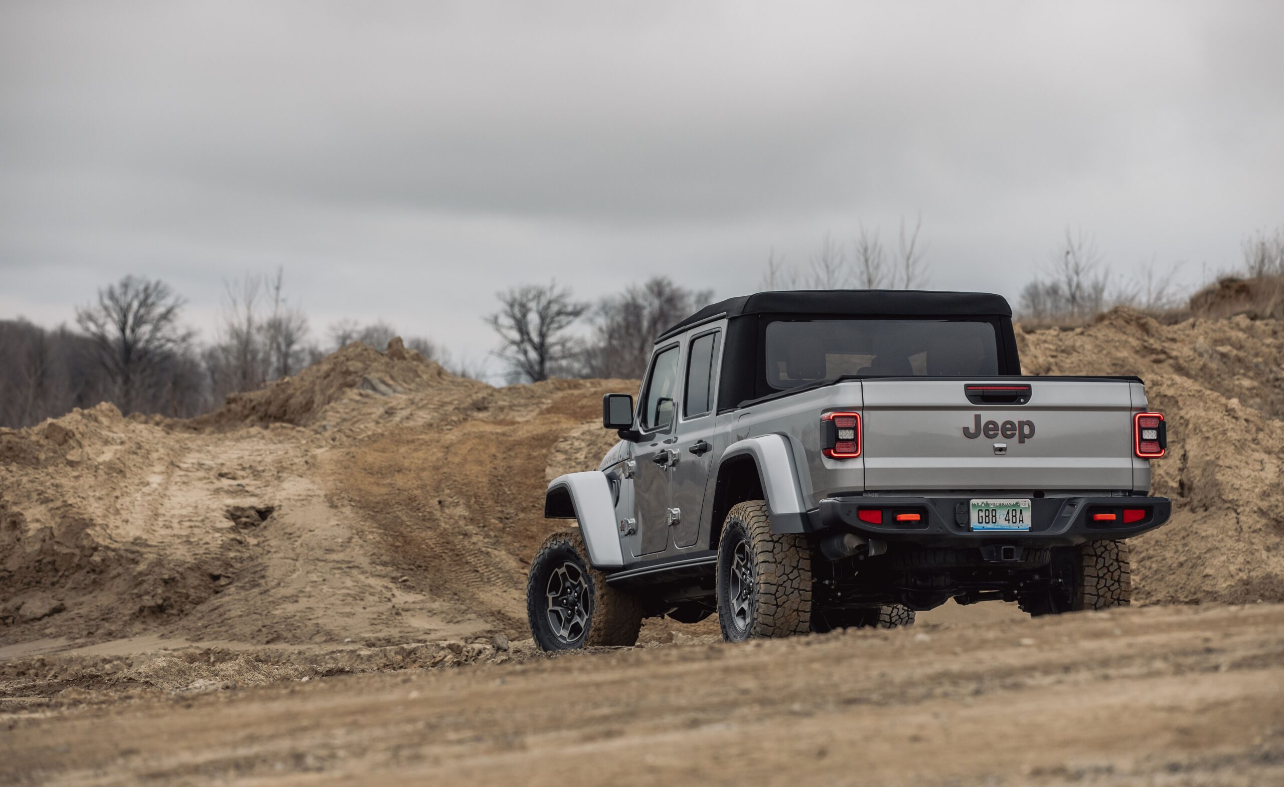 2022 Jeep Gladiator Review, Pricing, and Specs